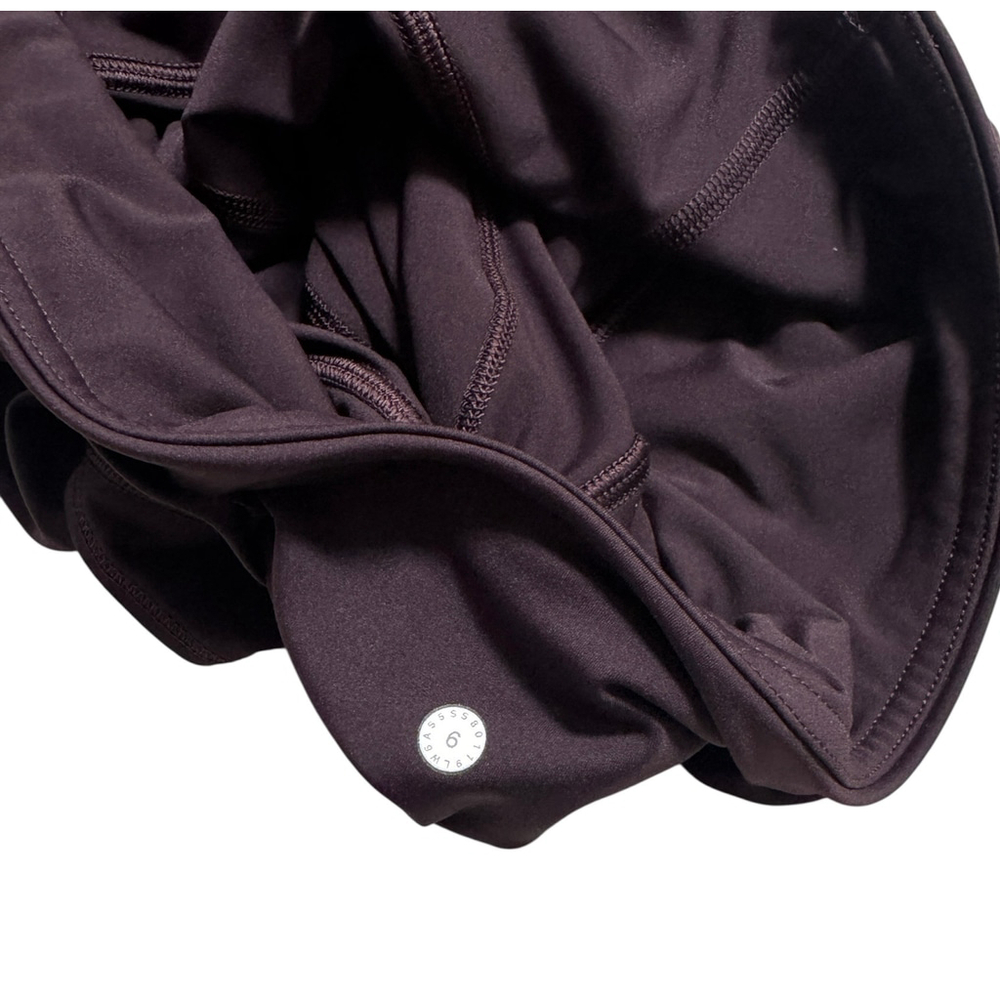 Lululemon Crop Legging, high waist, Size 6, pockets, purple - Picture 3 of 7